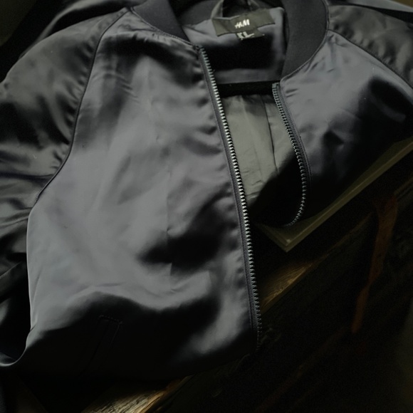 Satin Bomber - Picture 6 of 6